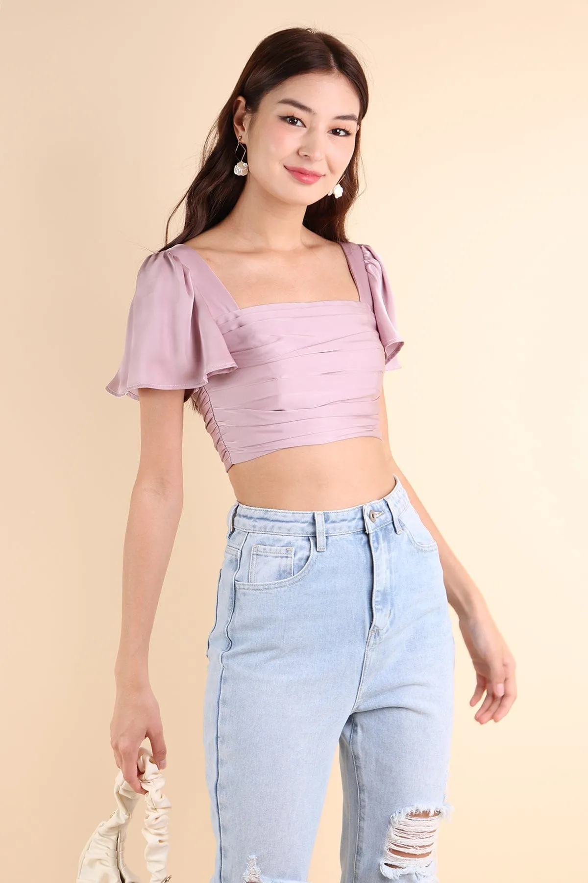 AVALENE RUCHED SLEEVE TOP IN LILAC PINK