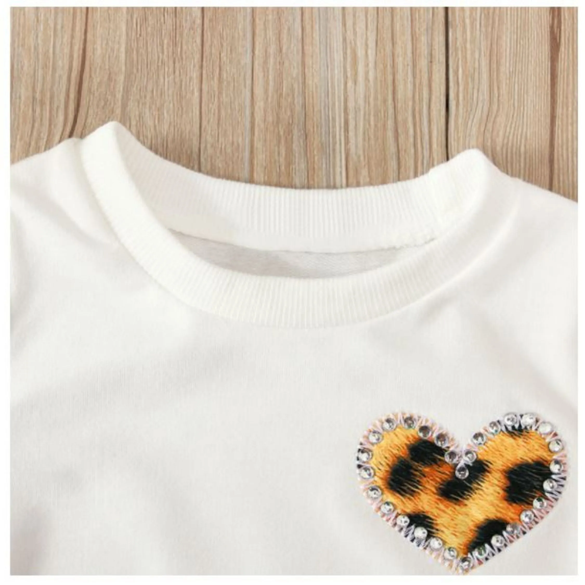 Full Sleeve Leopard Heart Theme Girls 2 Piece Outfit Set, White