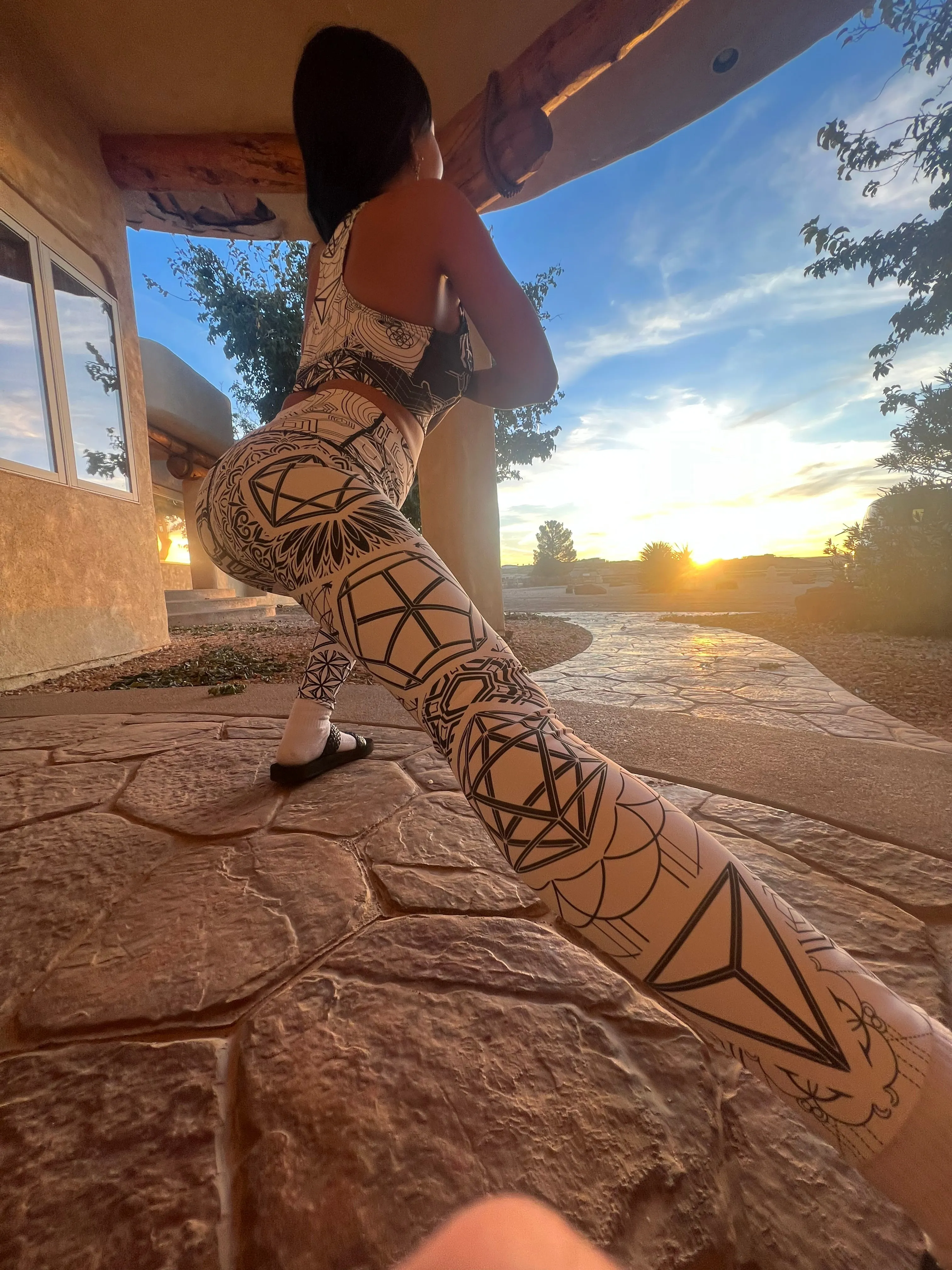 SYNC YOGA PANTS